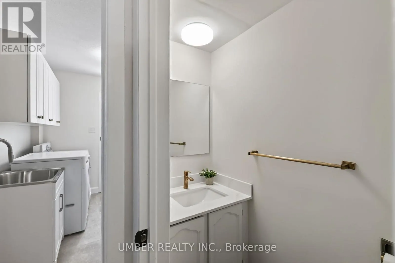 120 HAWK CRESCENT