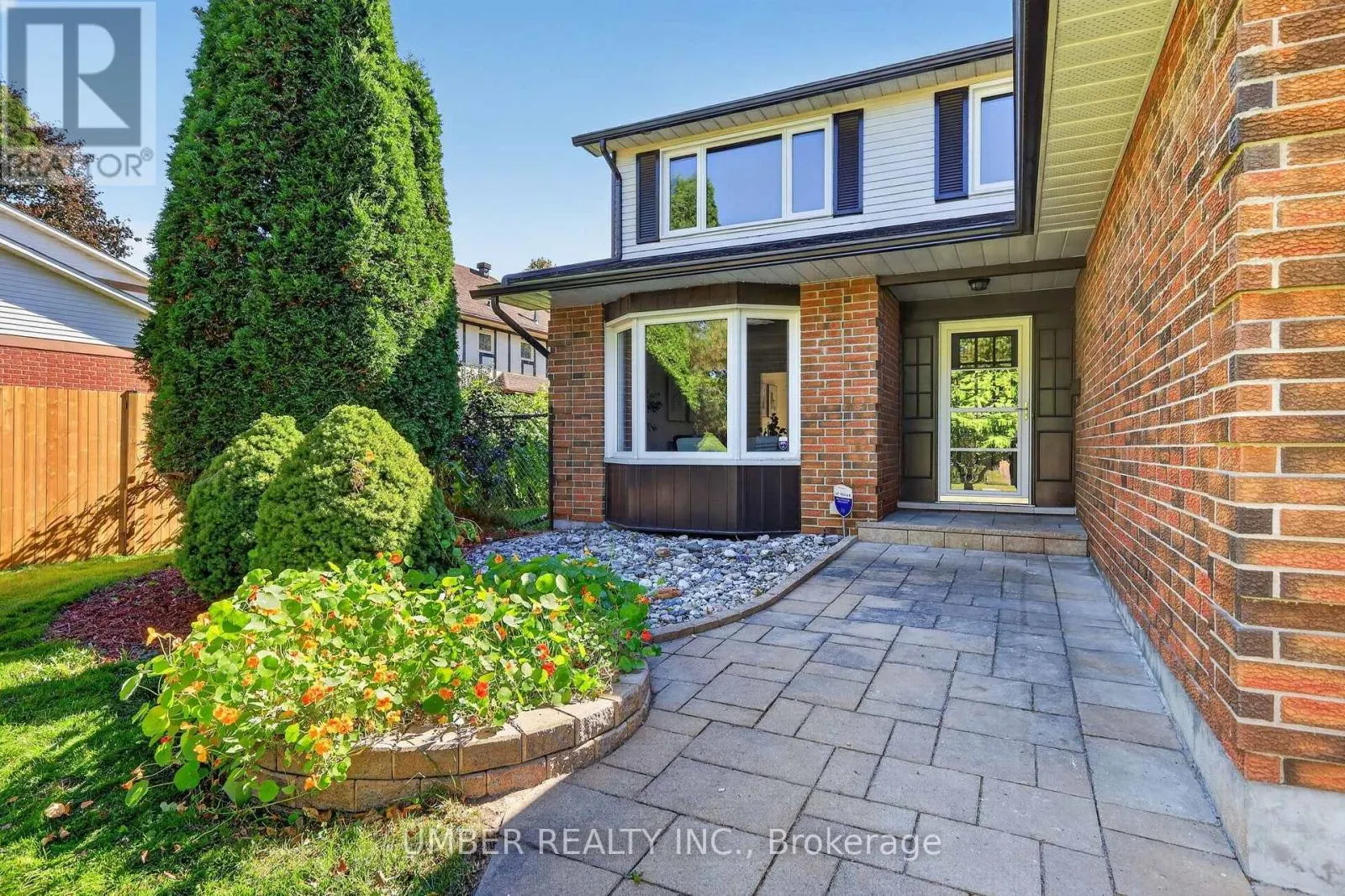 120 HAWK CRESCENT