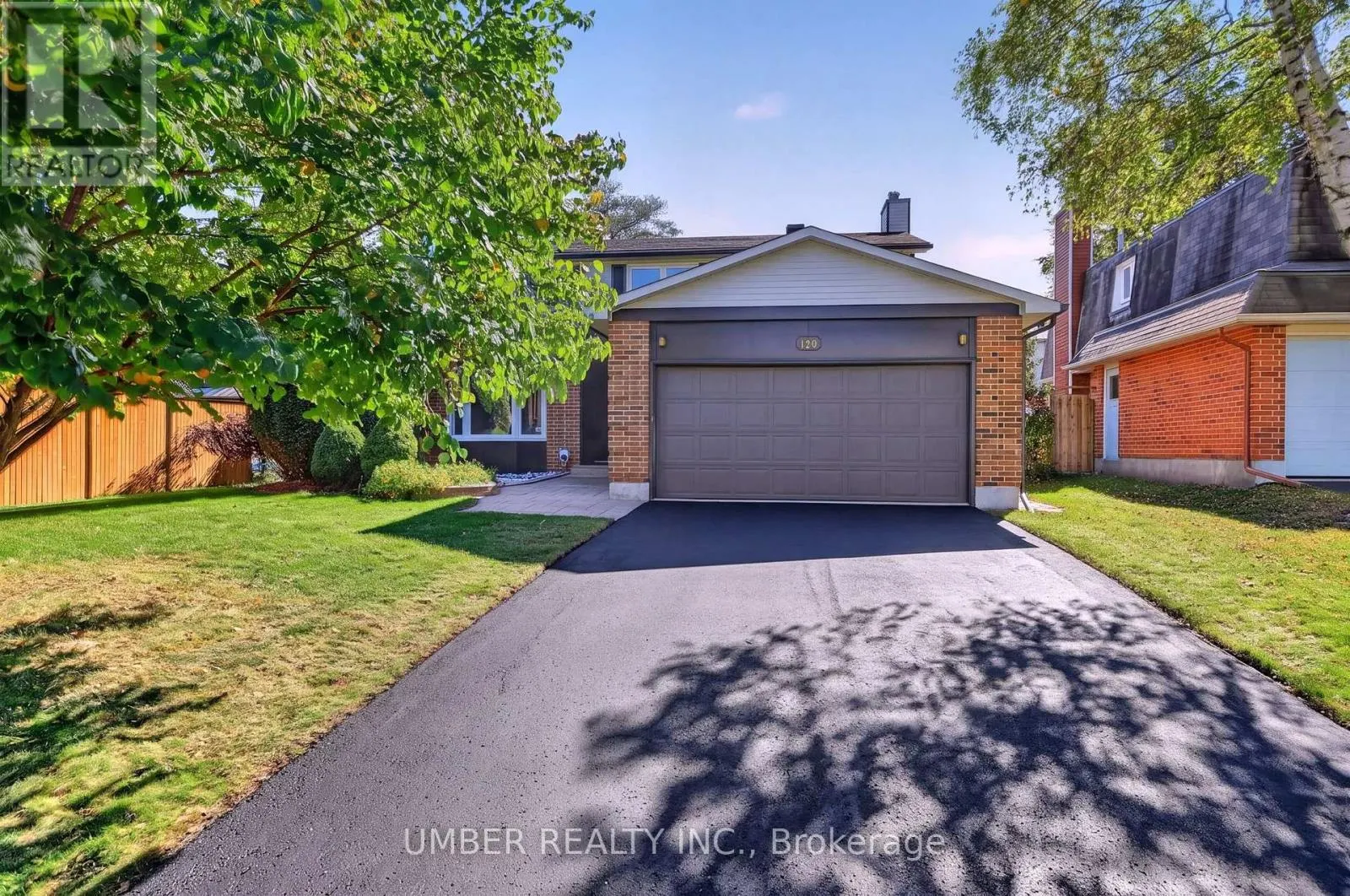 120 HAWK CRESCENT