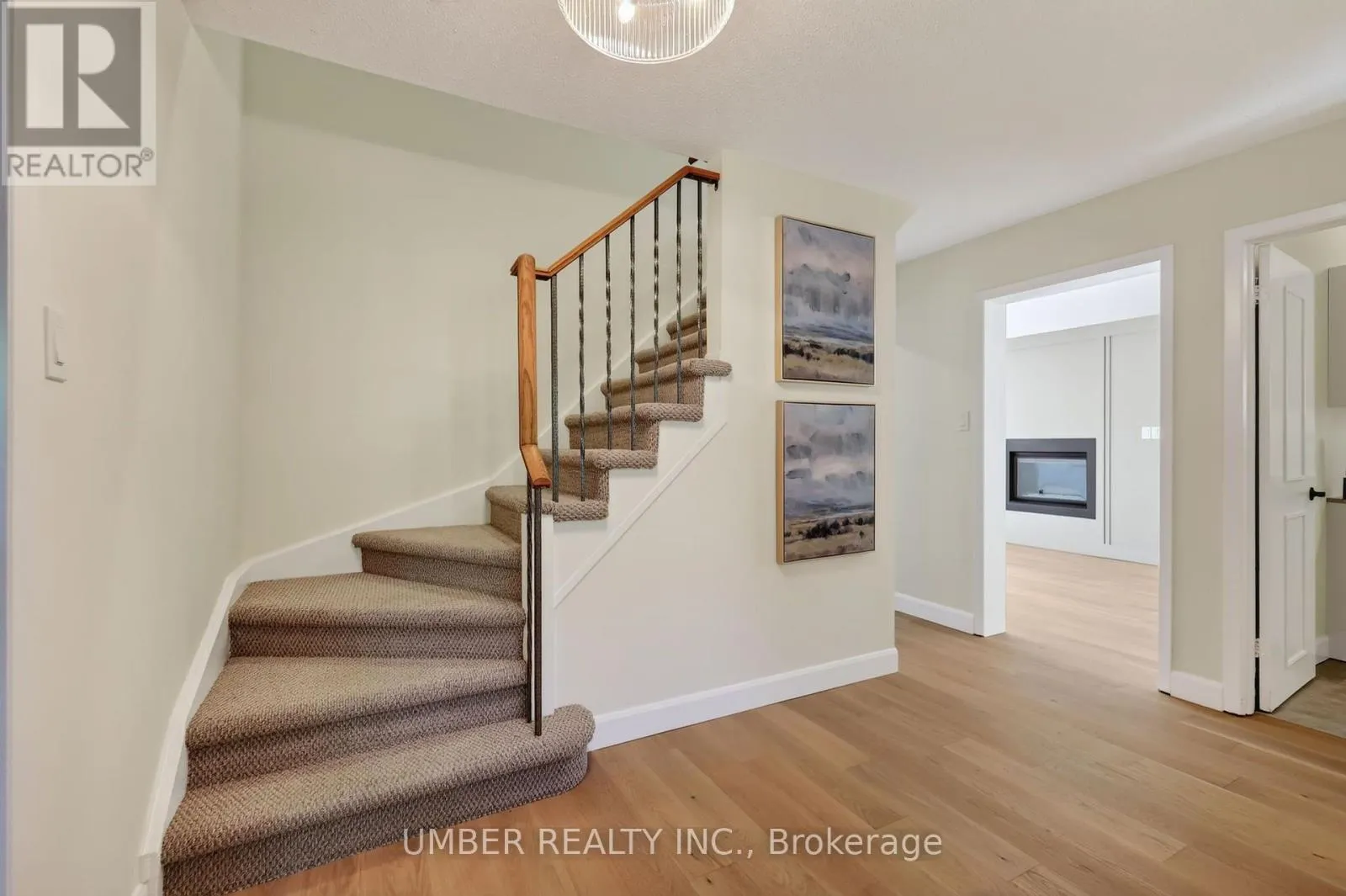 120 HAWK CRESCENT