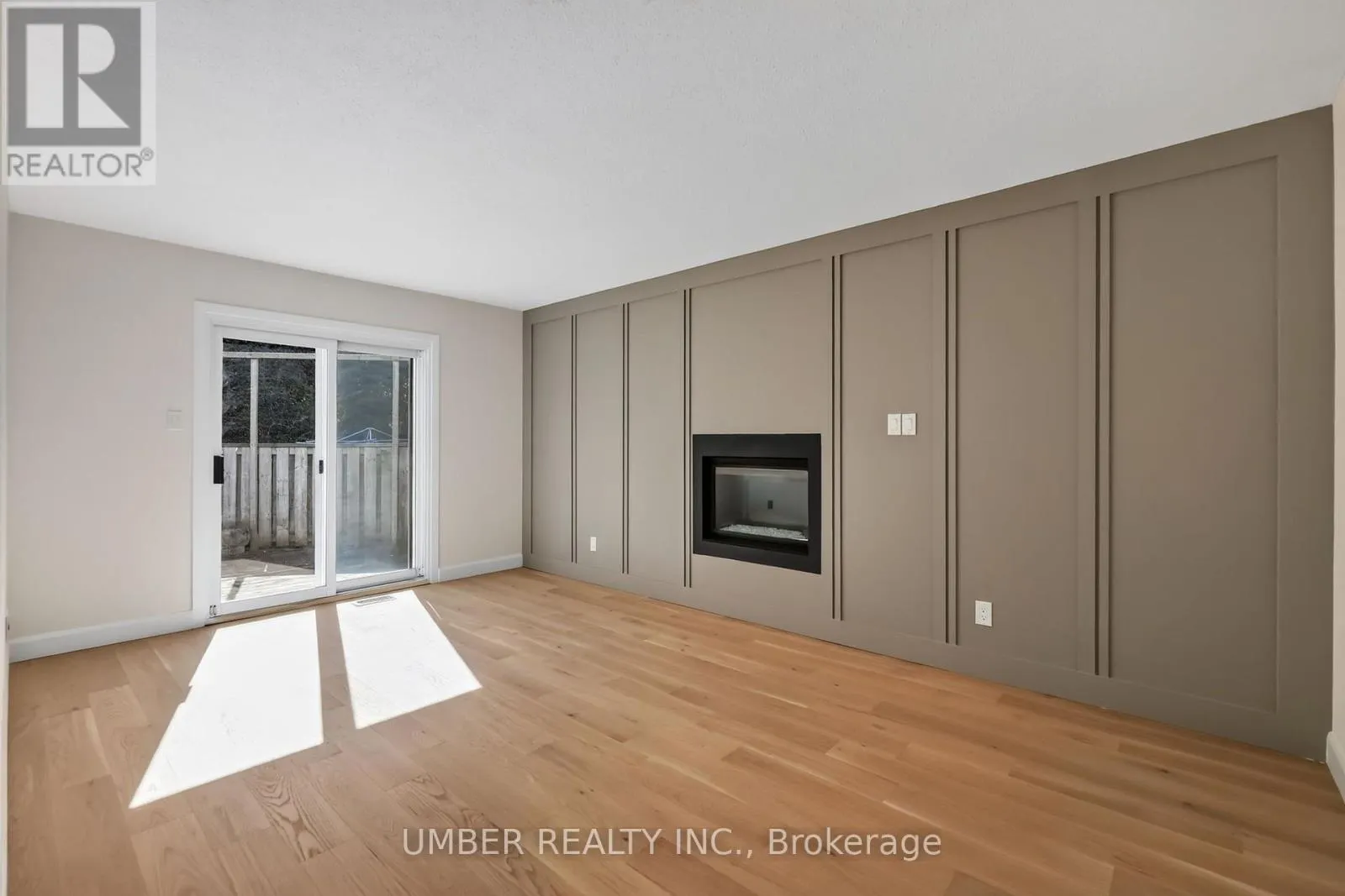 120 HAWK CRESCENT