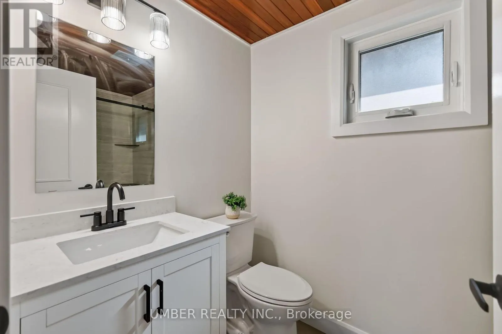 120 HAWK CRESCENT