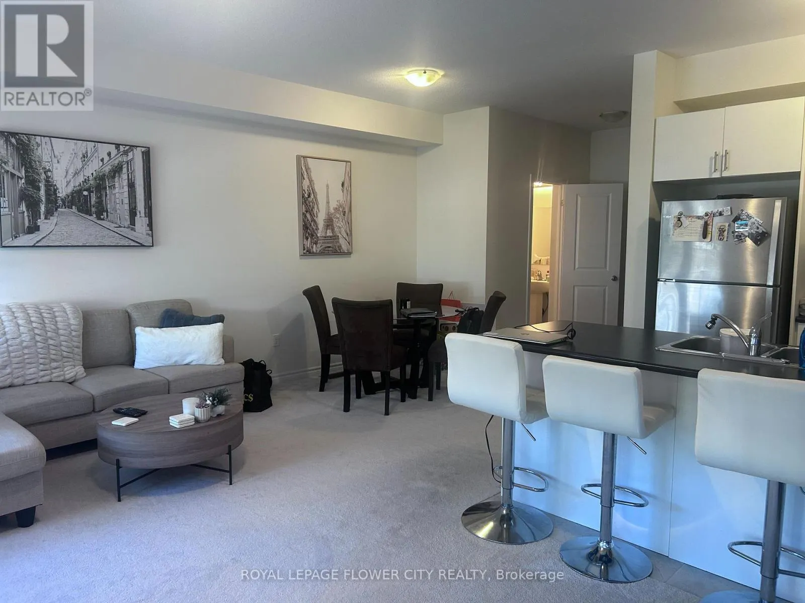 11 - 88 DE CORSO DRIVE