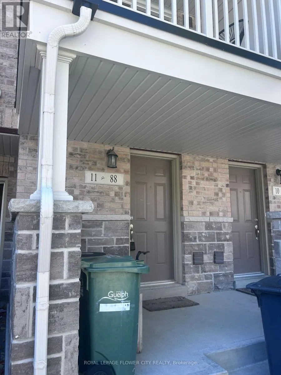 11 - 88 DE CORSO DRIVE