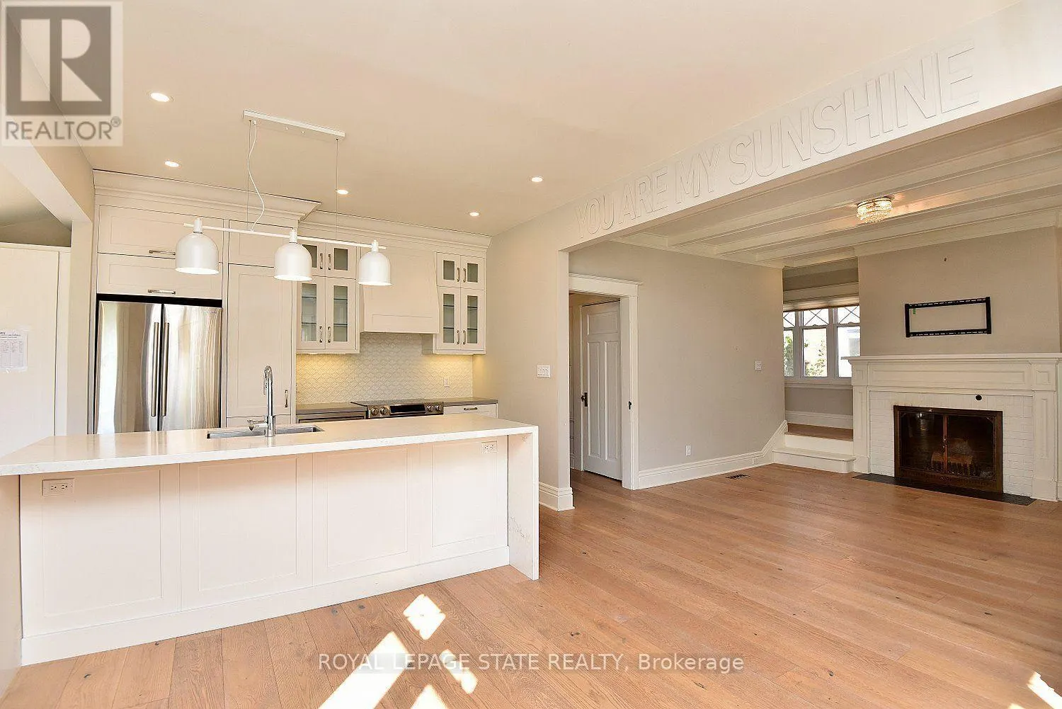 6 NELLES BOULEVARD