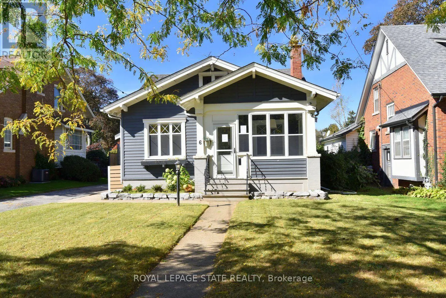 6 NELLES BOULEVARD