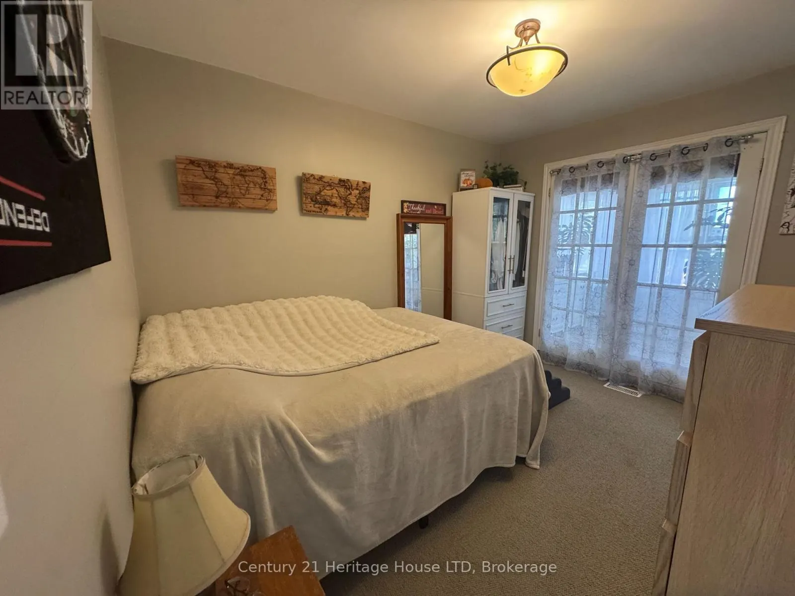 #UPPER - 371 RIDGE ROAD N ##Upper