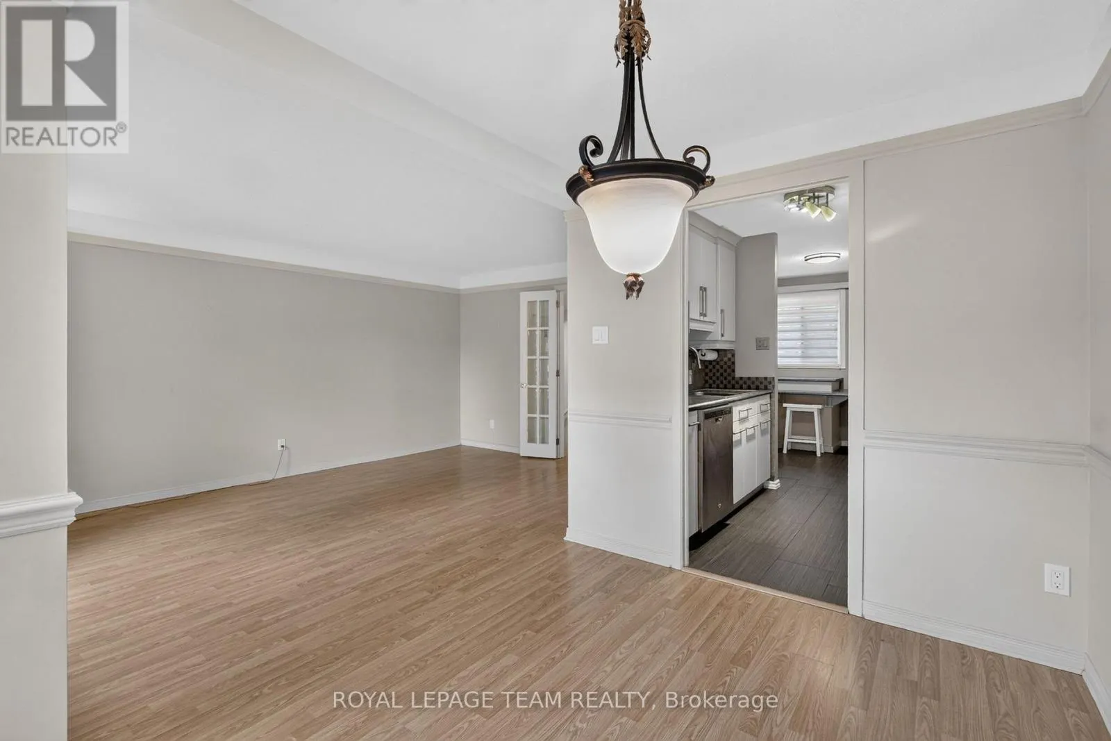 7866 JEANNE D'ARC BOULEVARD