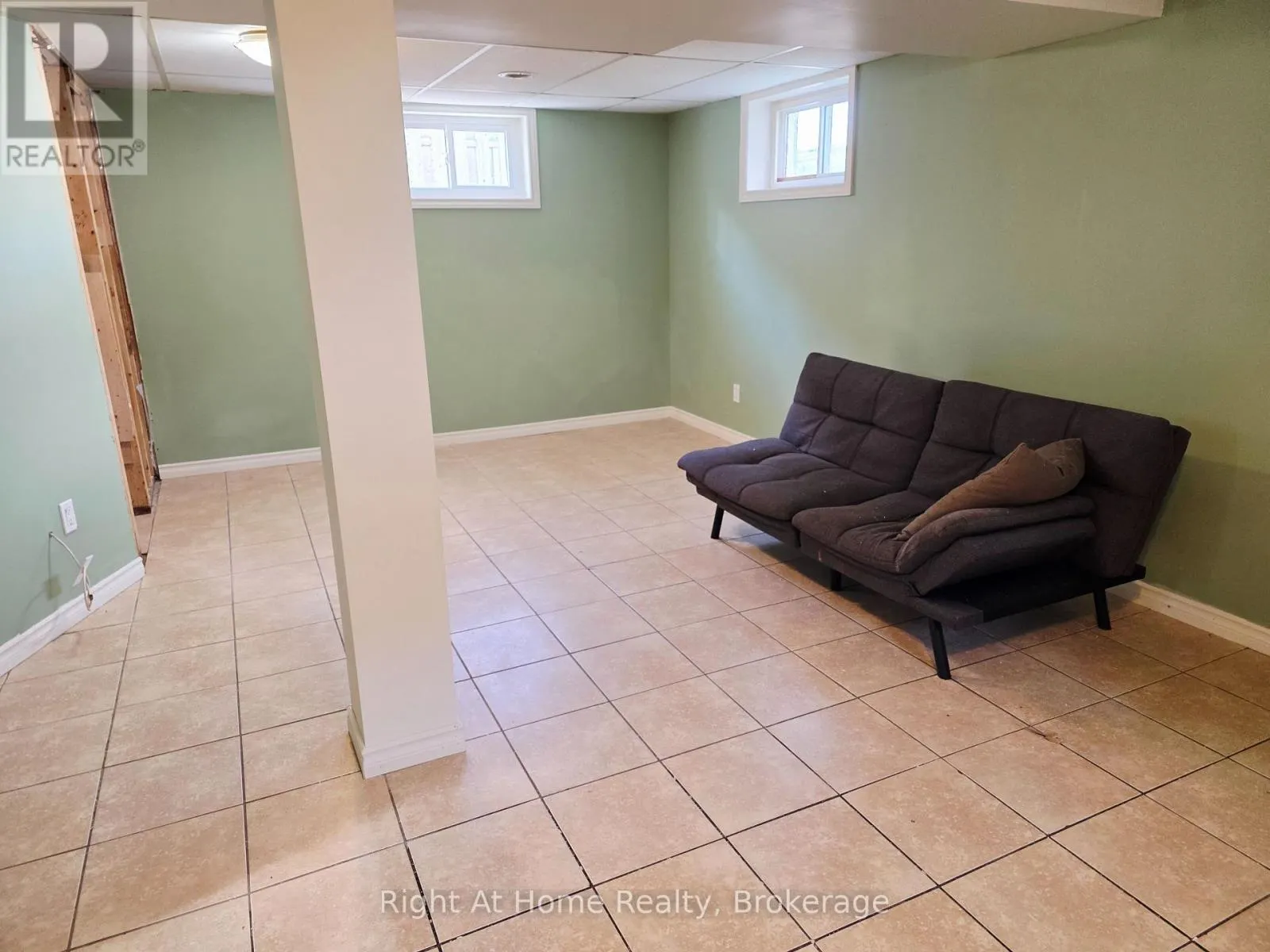 195 EMPRESS AVENUE S