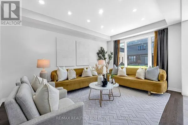 13 STEADMAN STREET