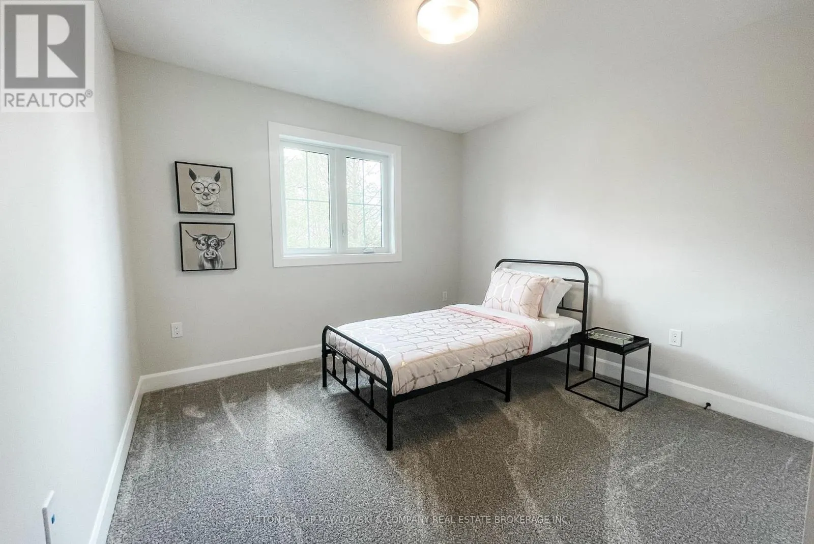 1 - 414 OLD WONDERLAND ROAD #1