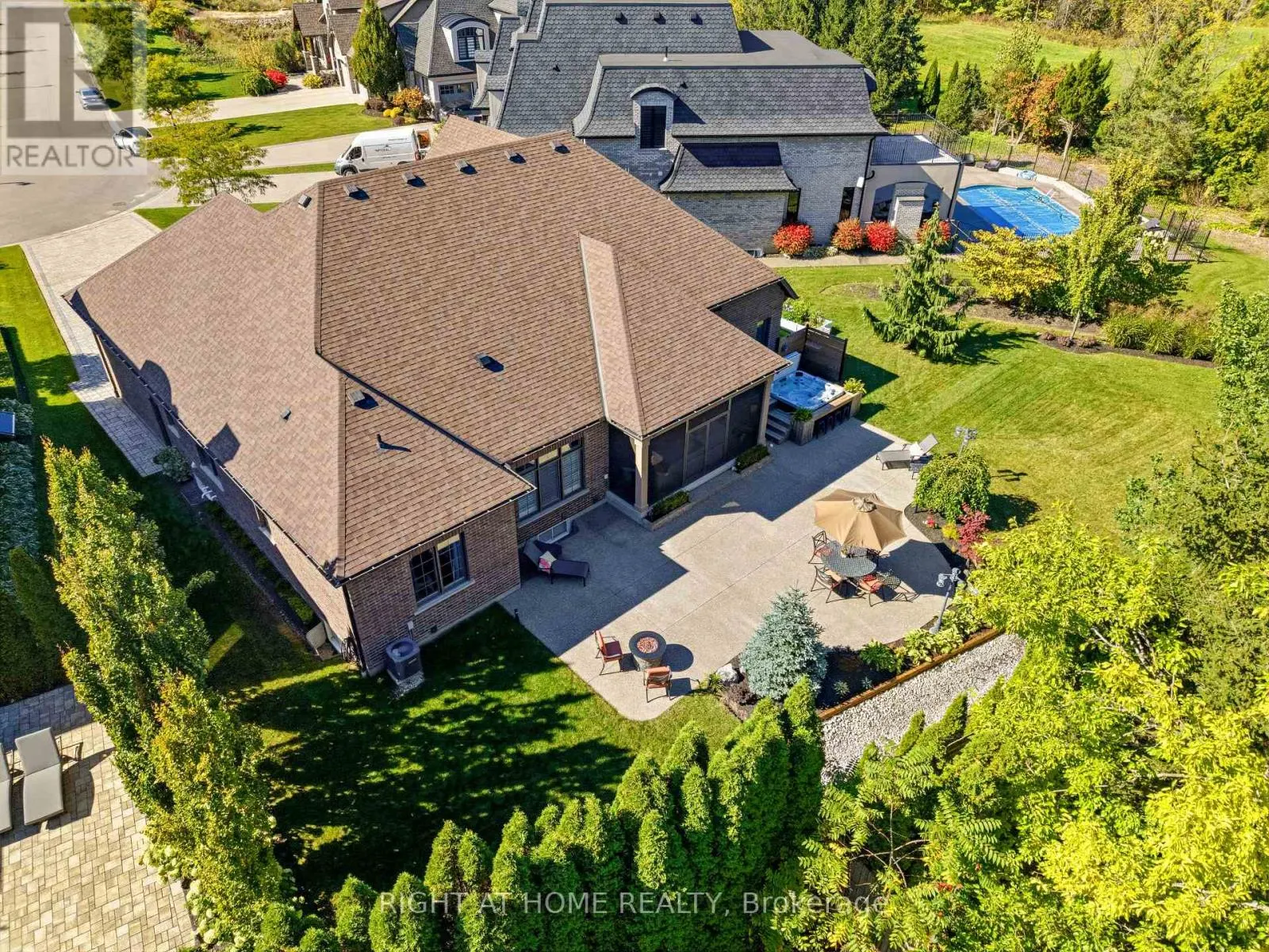 28 SANDALWOOD CRESCENT