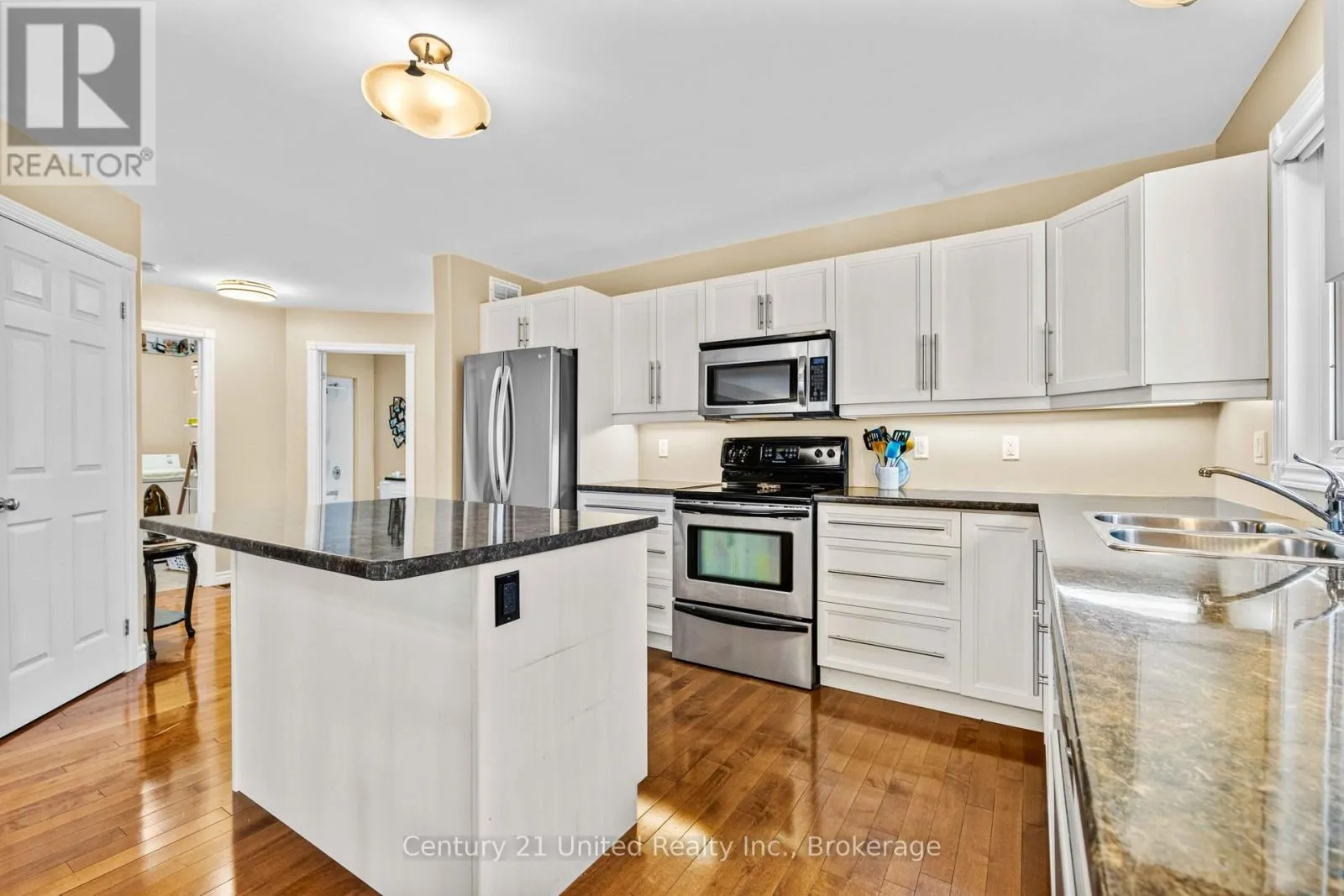 380 BIANCO CRESCENT