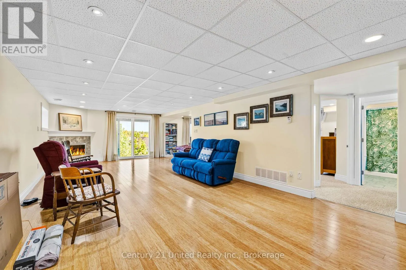 380 BIANCO CRESCENT