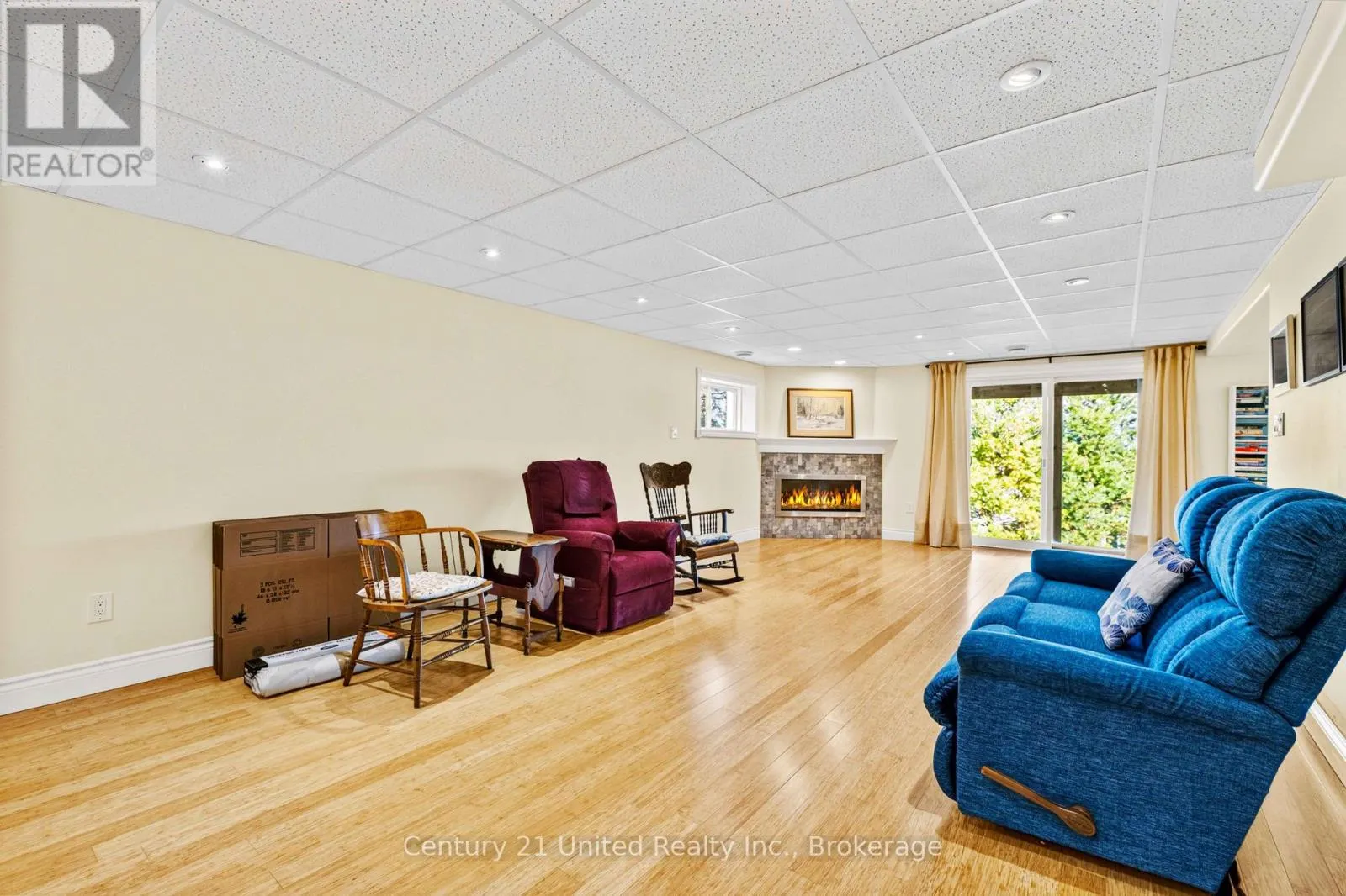 380 BIANCO CRESCENT