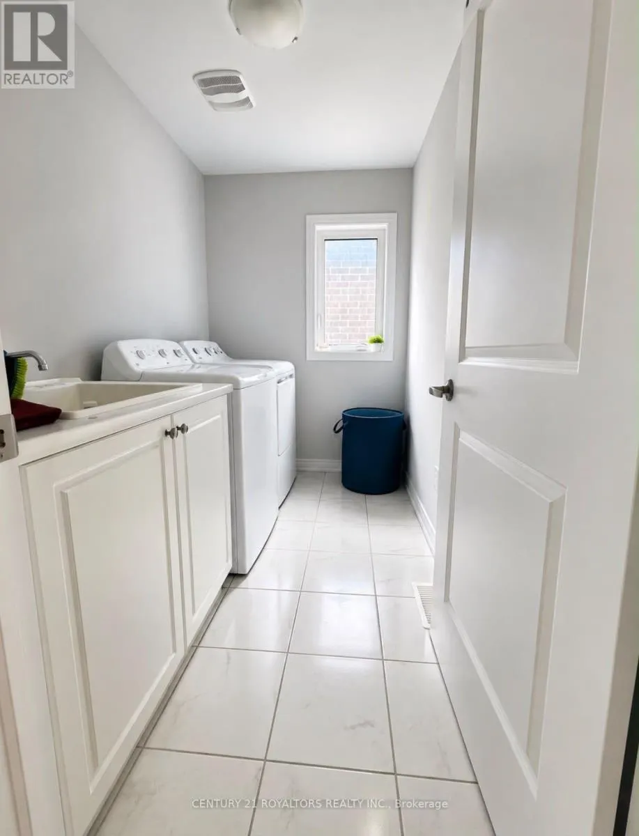165 HUNTINGFORD TRAIL