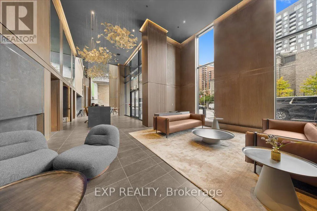#304 - 74 NICHOLAS STREET