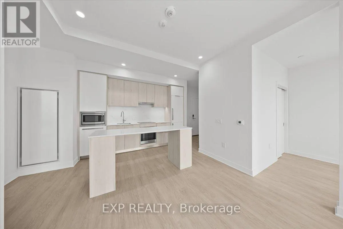 #2105 - 74 NICHOLAS STREET