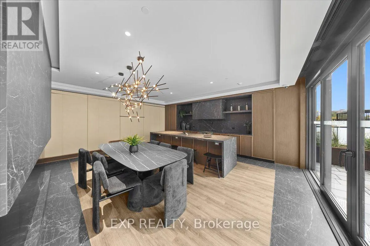 #2105 - 74 NICHOLAS STREET