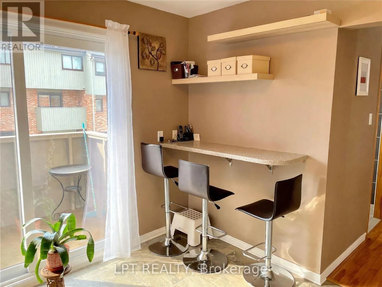 15 - 50 GREENBANK ROAD