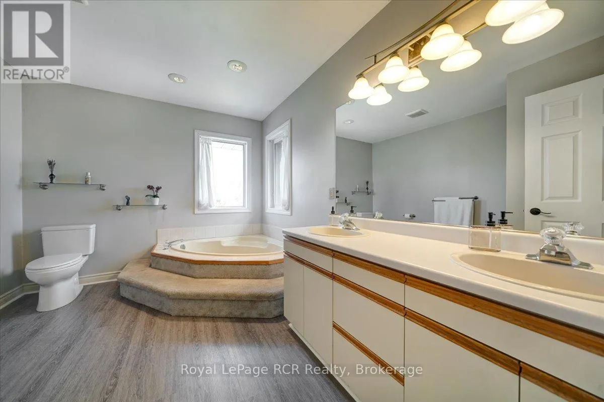 303 6TH AVENUE W