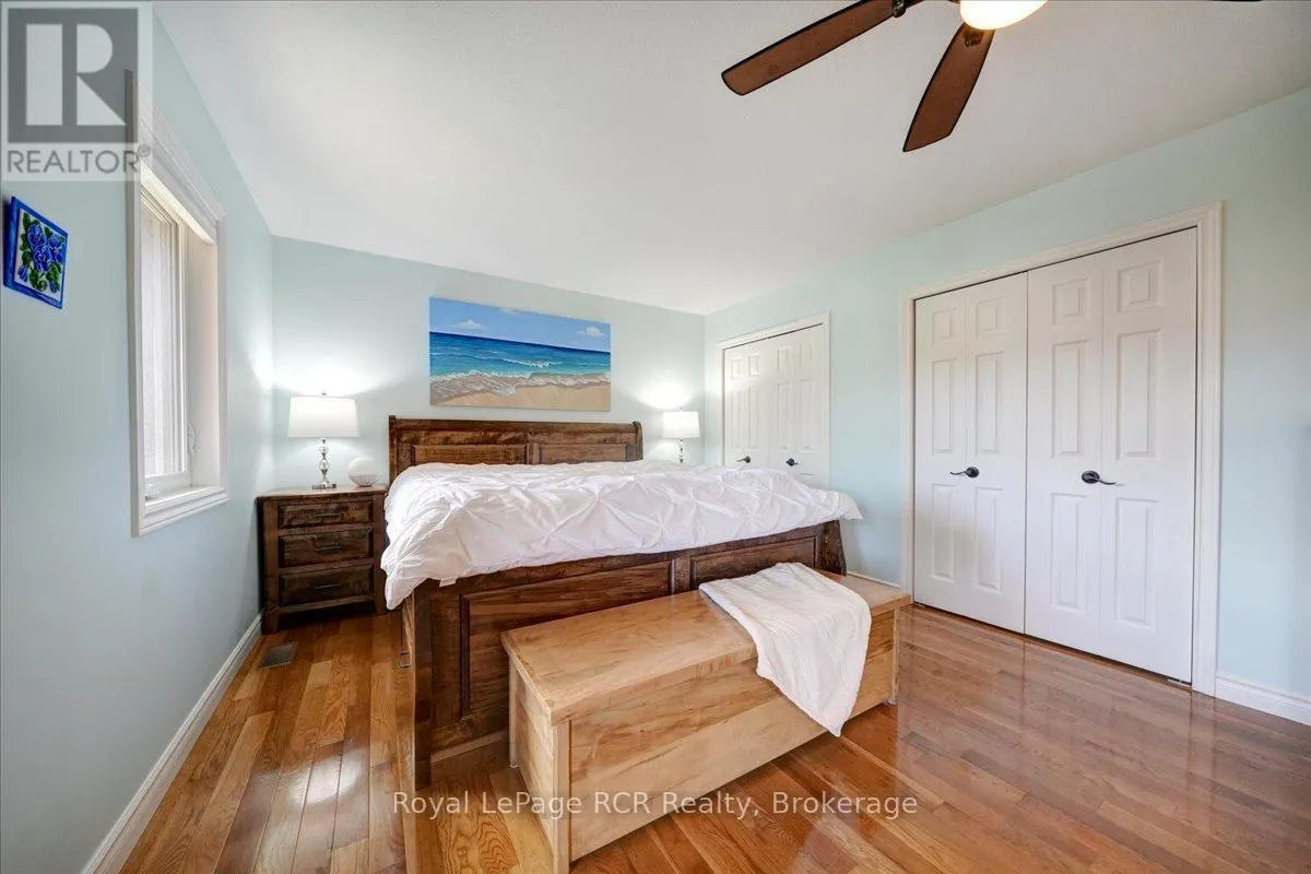 303 6TH AVENUE W