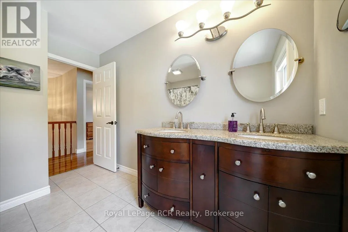 303 6TH AVENUE W