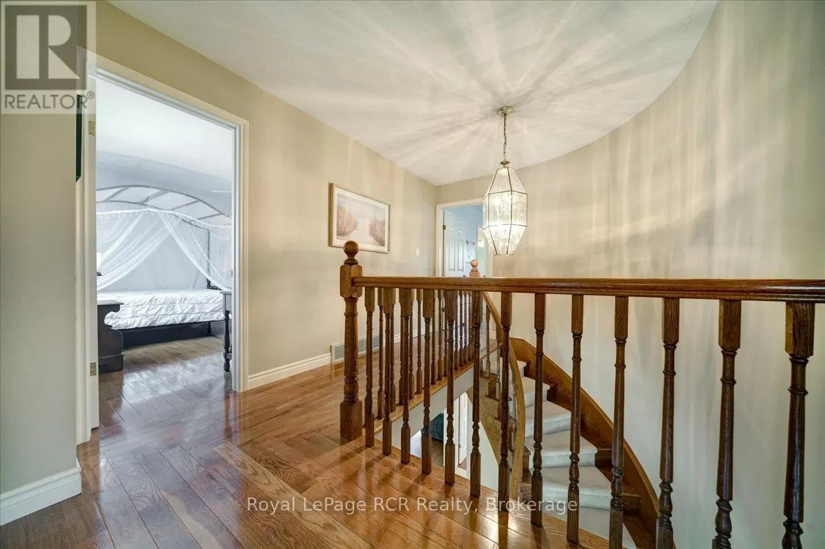 303 6TH AVENUE W