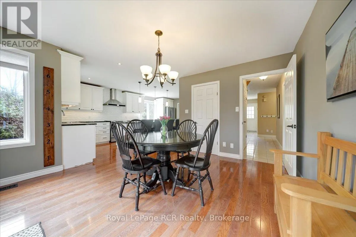 303 6TH AVENUE W