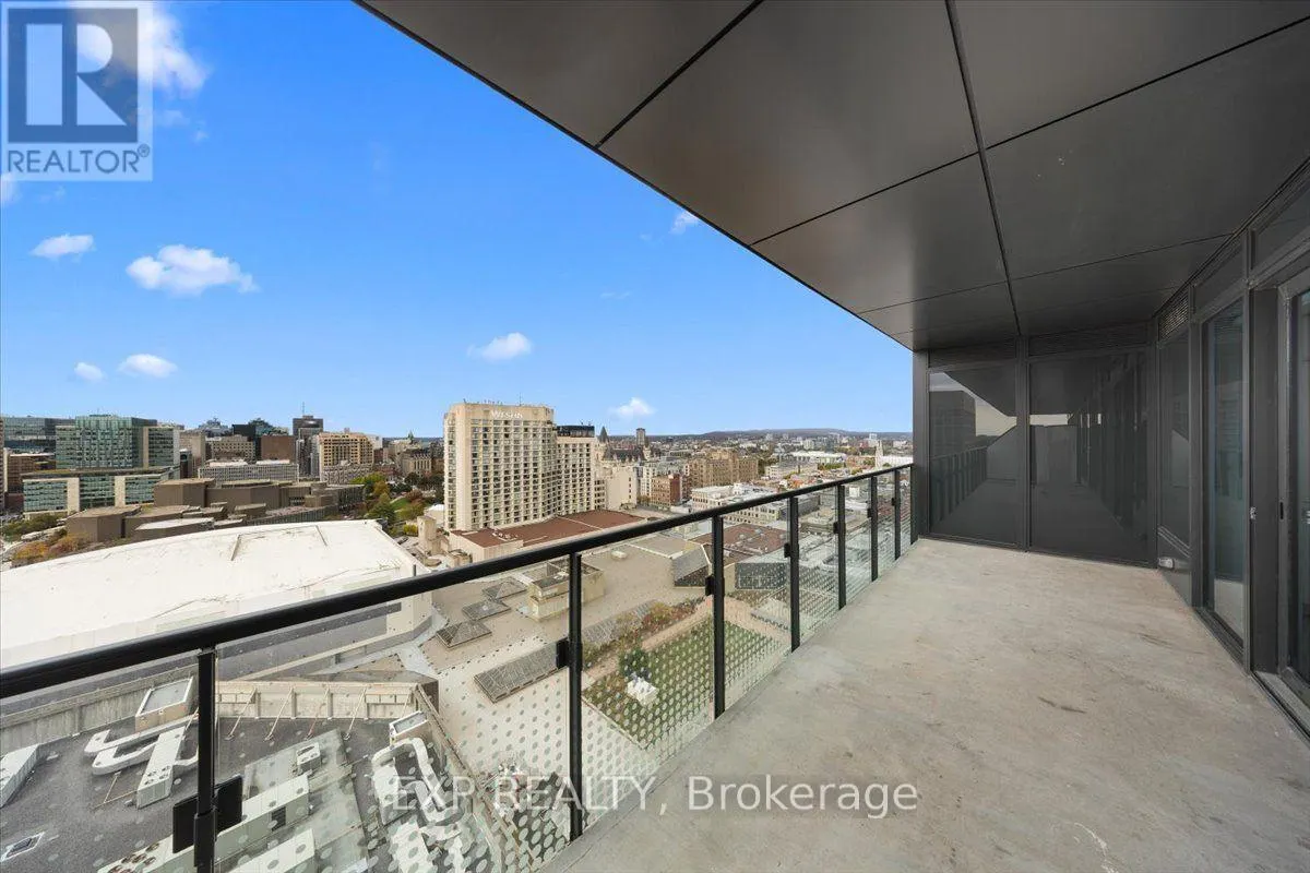 #2013 - 74 NICHOLAS STREET
