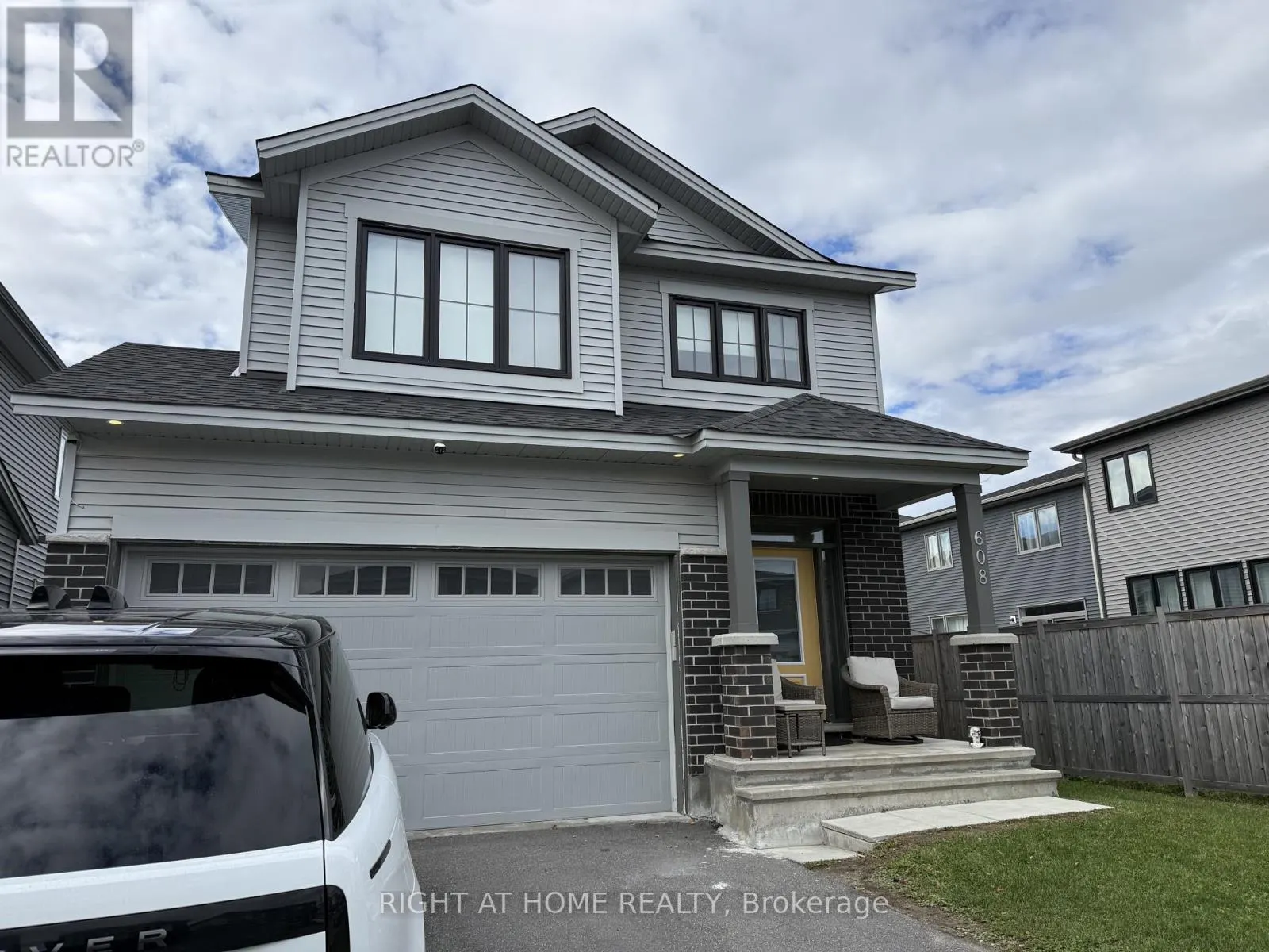 608 MOONFLOWER CRESCENT