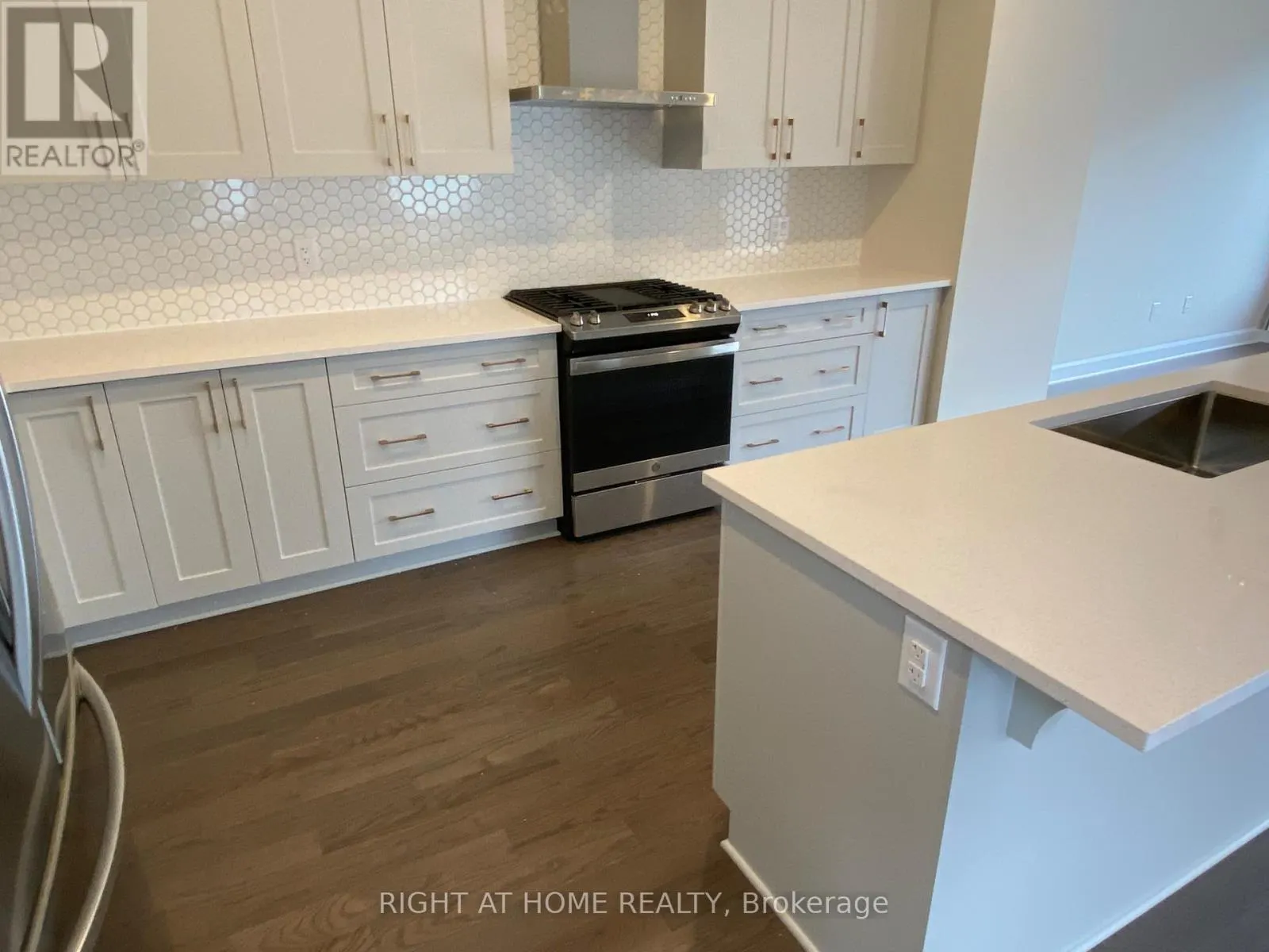 608 MOONFLOWER CRESCENT