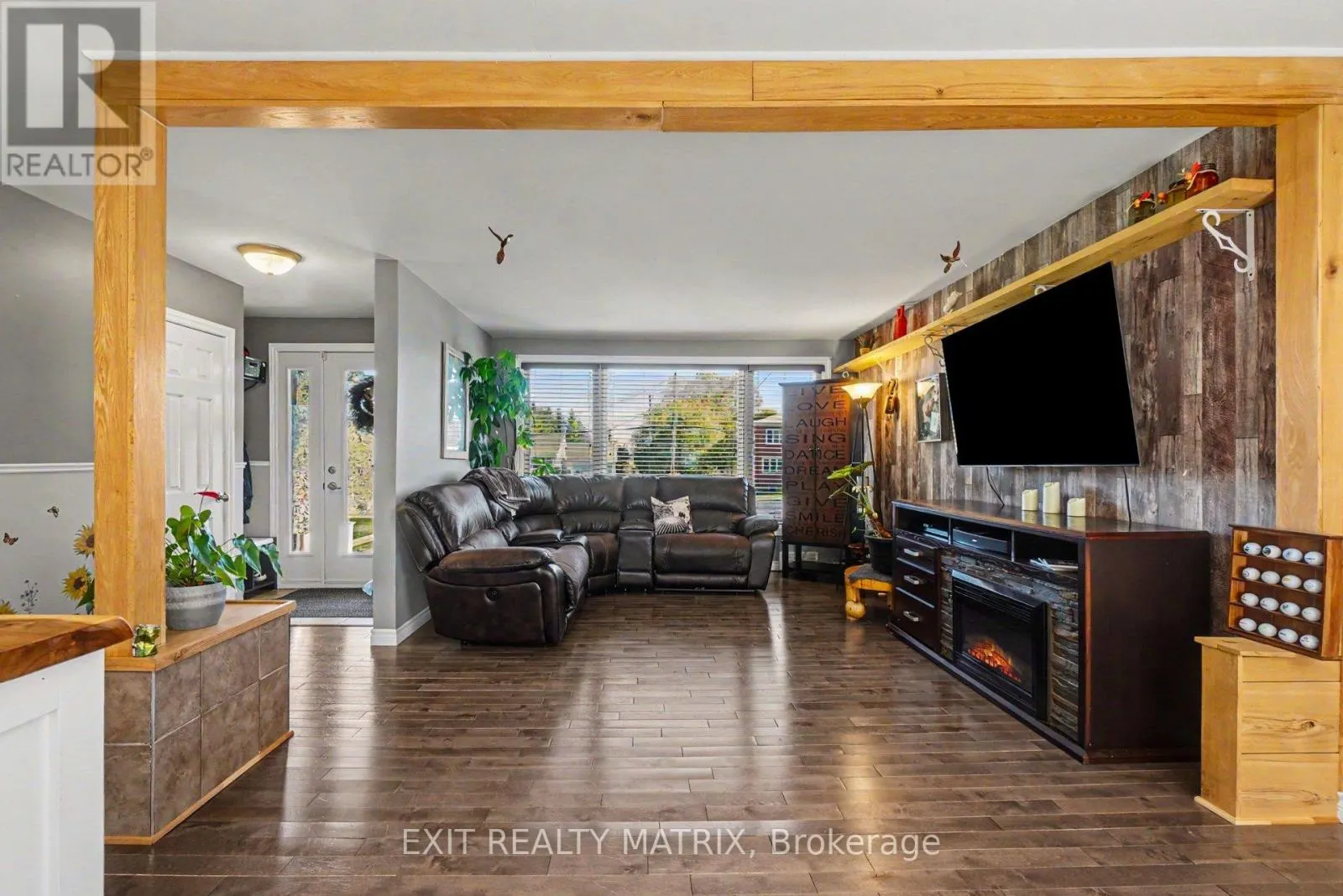 1548 LANDRY ROAD
