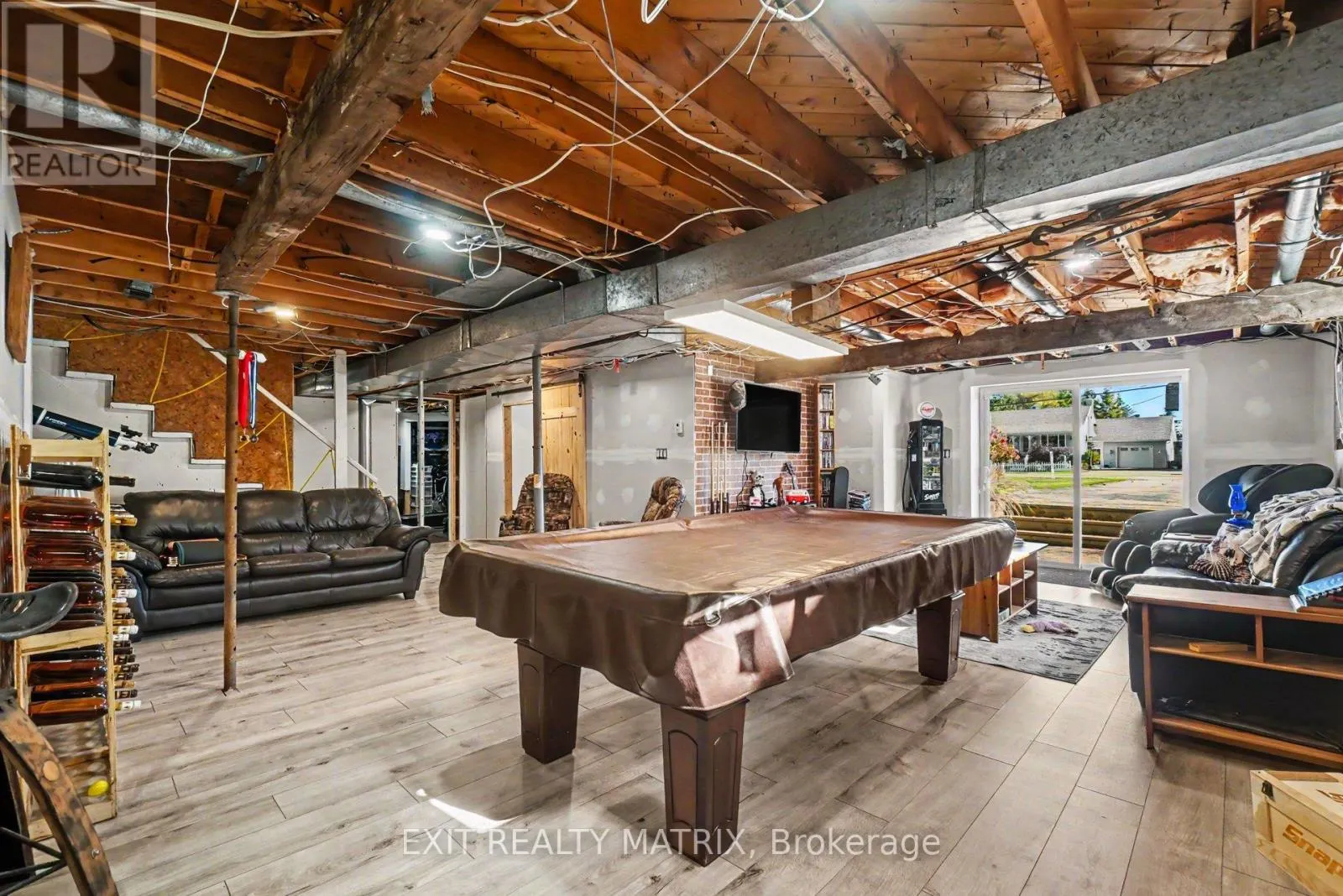 1548 LANDRY ROAD