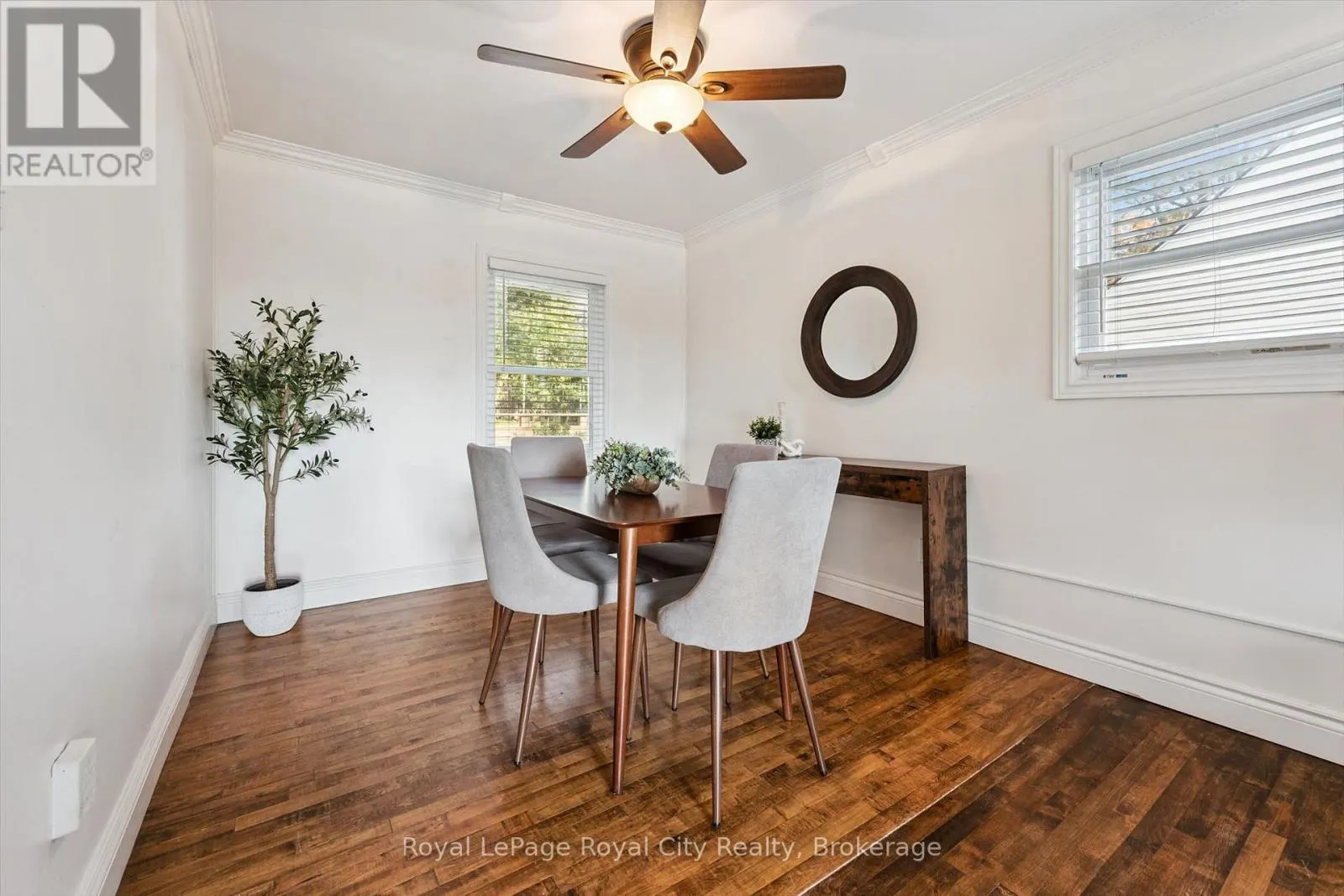 39 RIDGEWOOD AVENUE