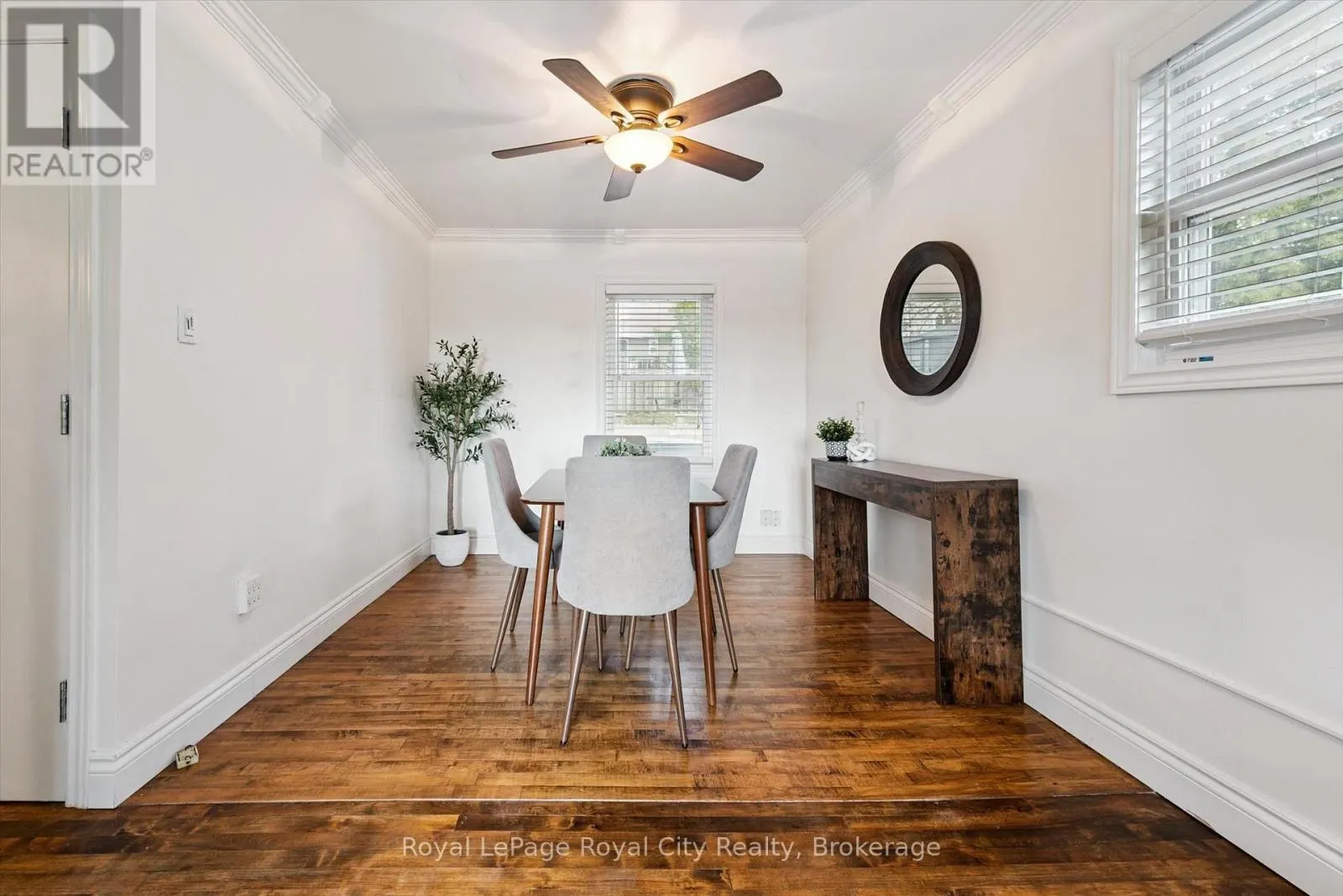 39 RIDGEWOOD AVENUE