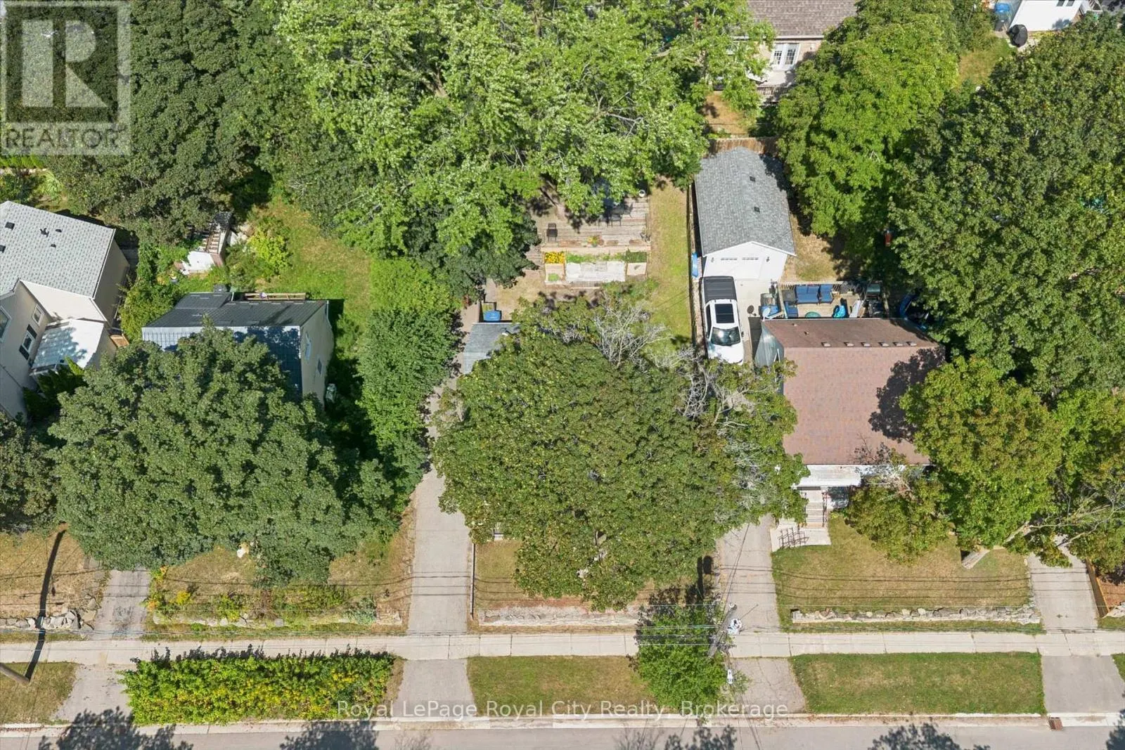 39 RIDGEWOOD AVENUE