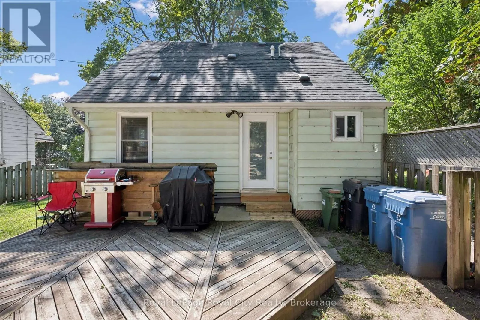 39 RIDGEWOOD AVENUE