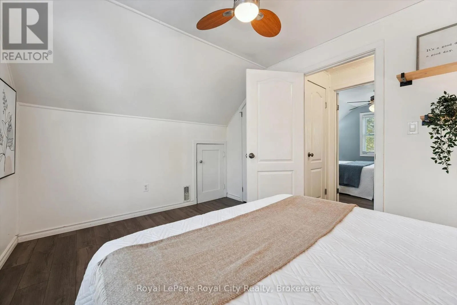 39 RIDGEWOOD AVENUE