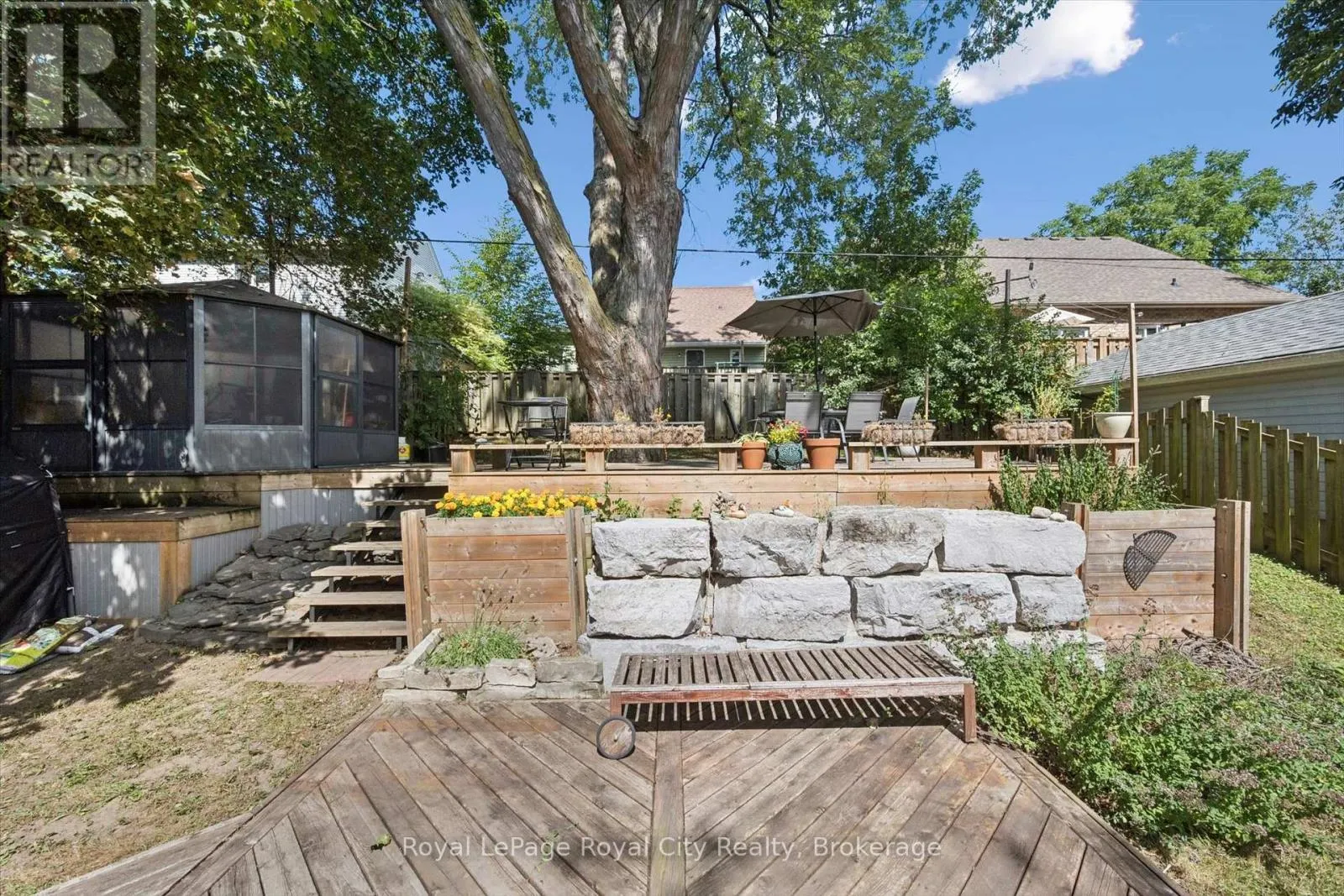39 RIDGEWOOD AVENUE