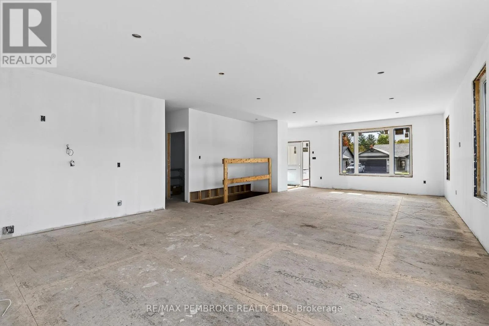 18 DURANT STREET
