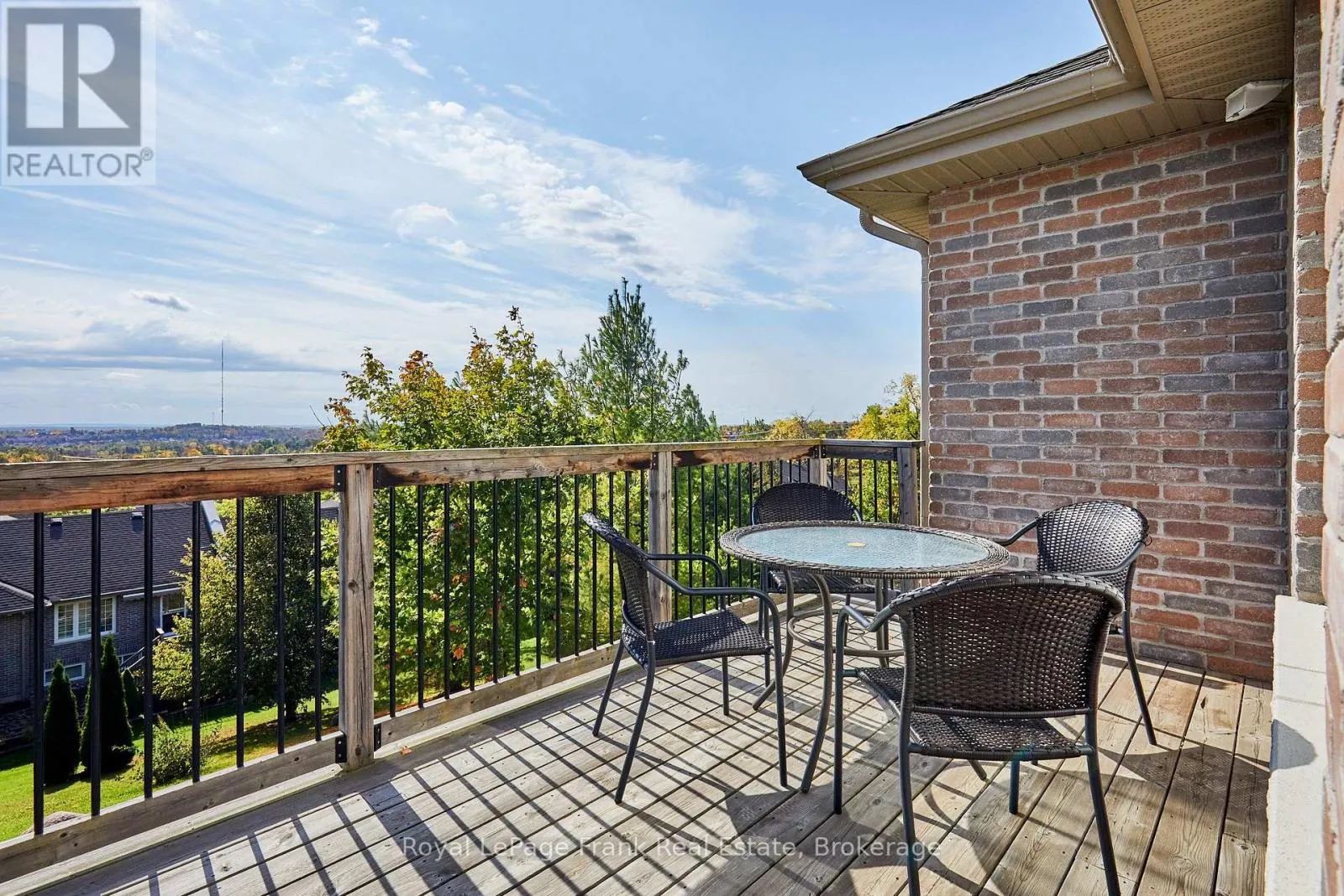 183 - 301 CARNEGIE AVENUE #183