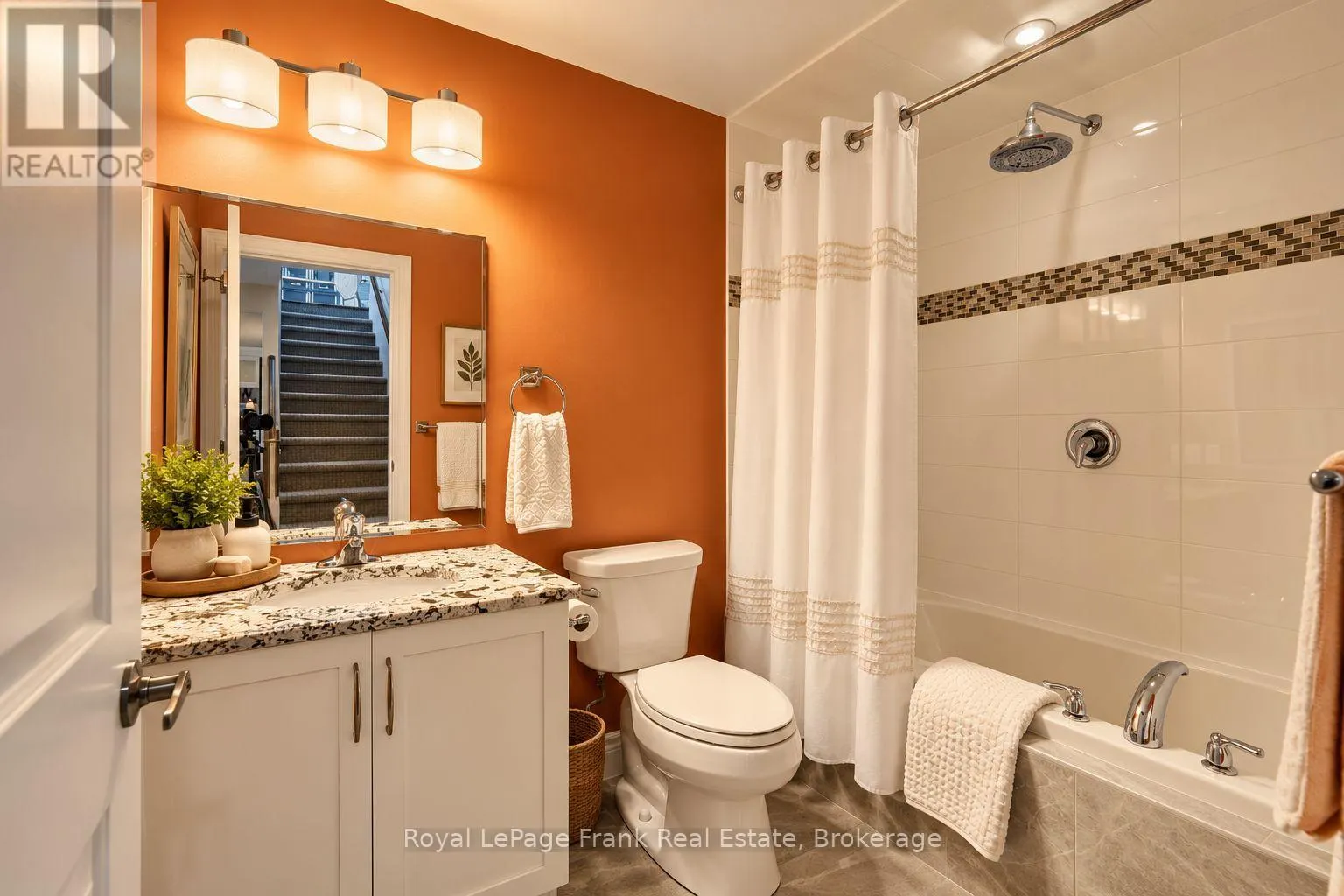 183 - 301 CARNEGIE AVENUE #183