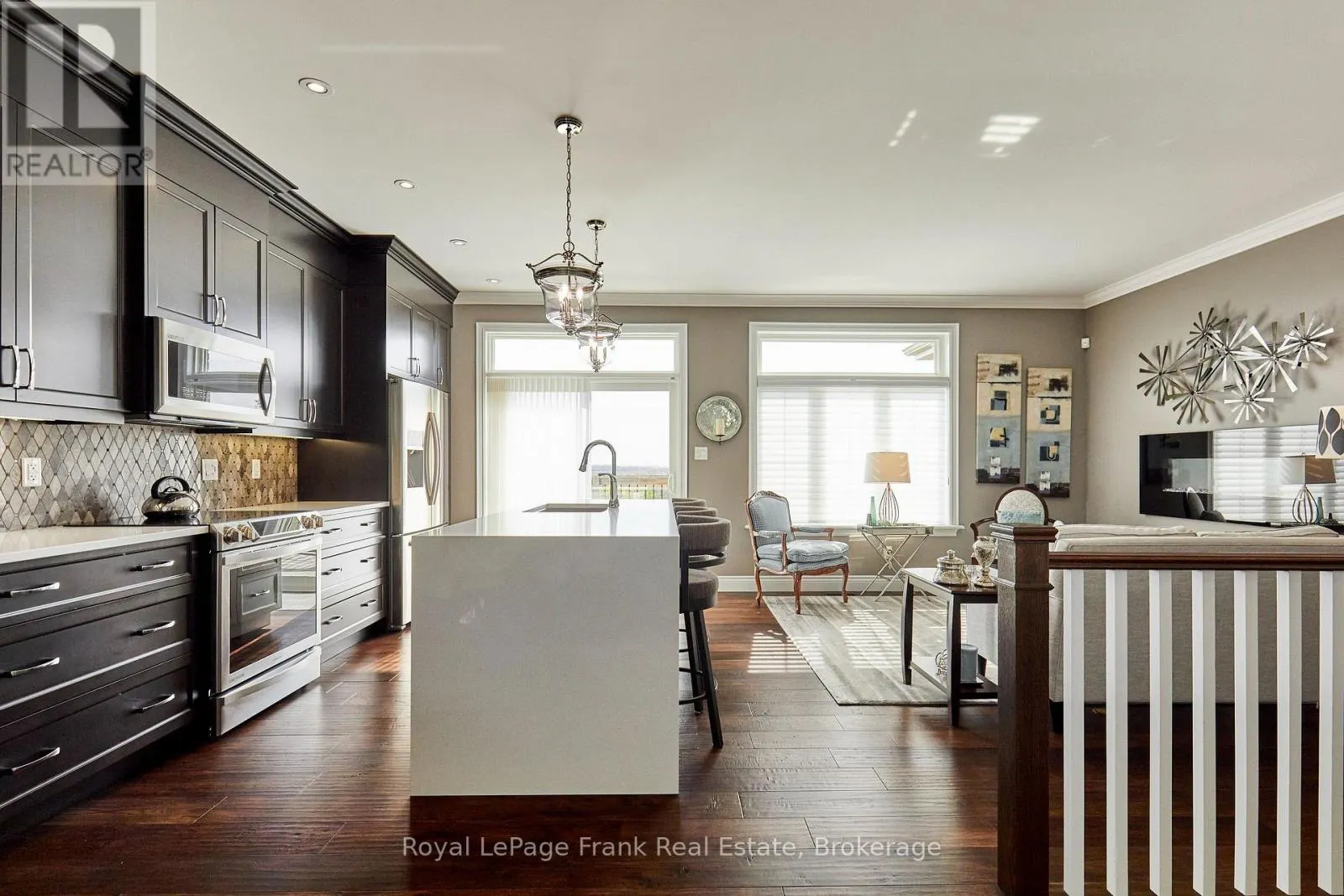 183 - 301 CARNEGIE AVENUE #183