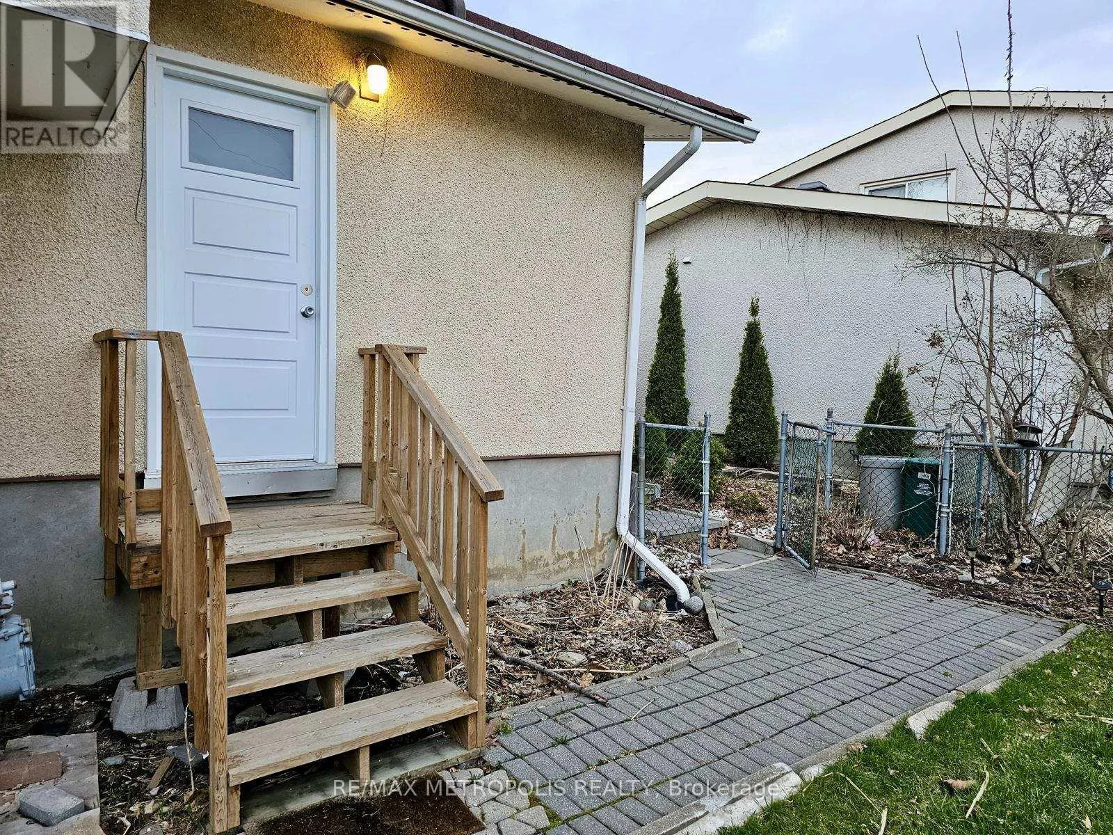 BSMT - 7 MEDHURST DRIVE