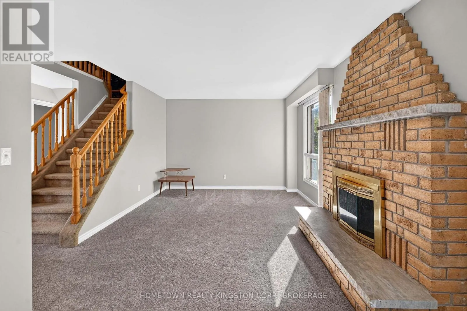 1096 WILLOWOOD DRIVE