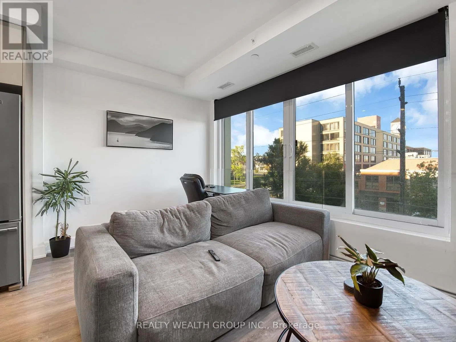 409 - 195 HUNTER STREET E