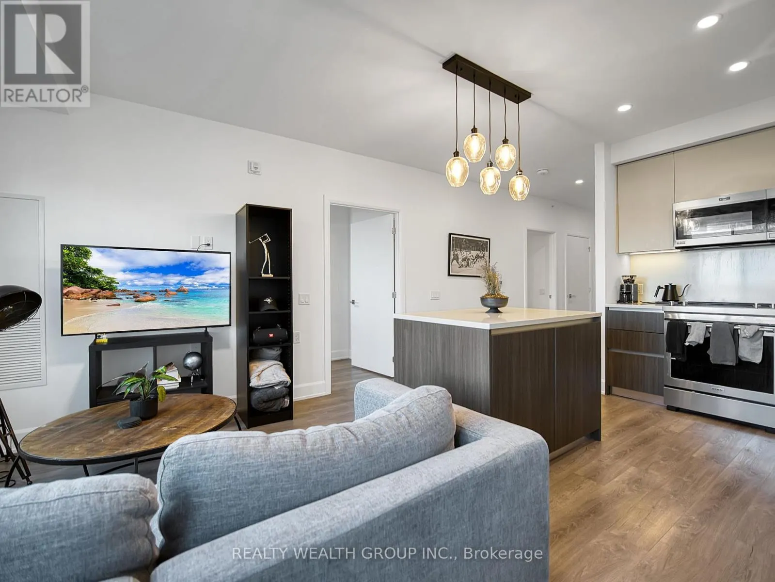 409 - 195 HUNTER STREET E