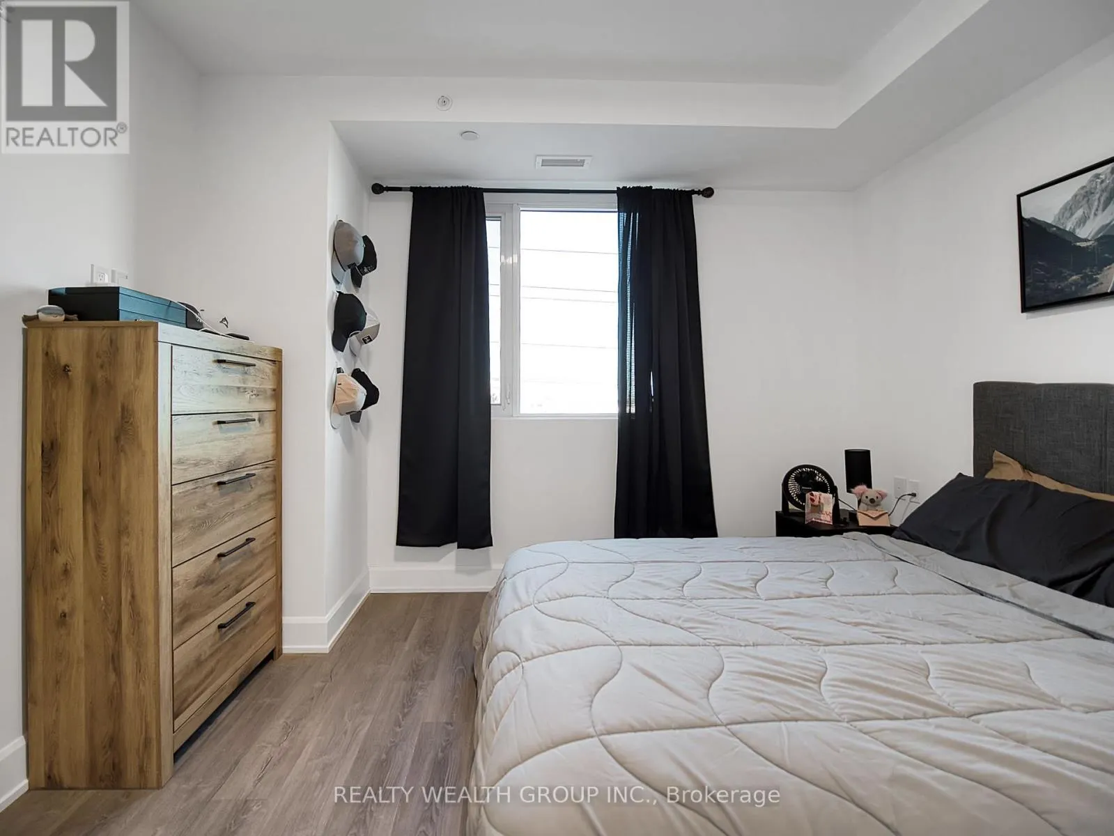 409 - 195 HUNTER STREET E