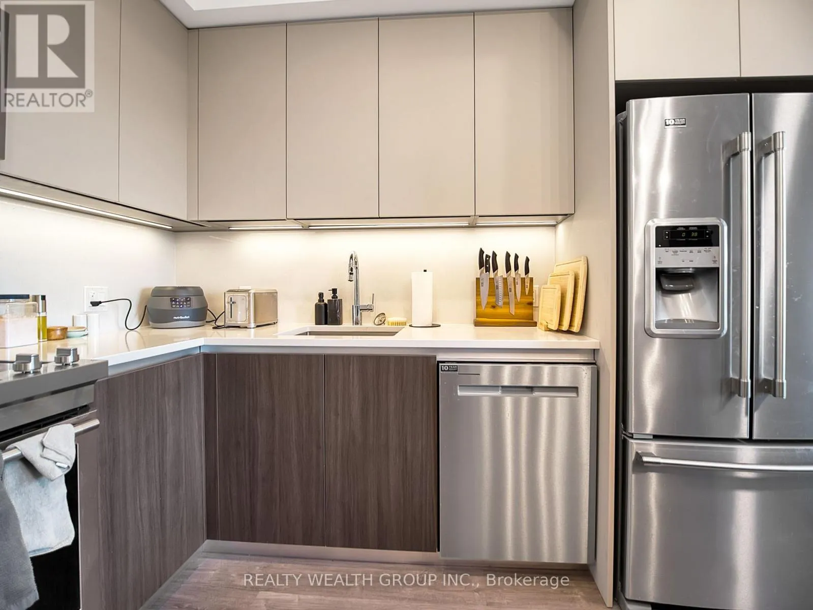 409 - 195 HUNTER STREET E